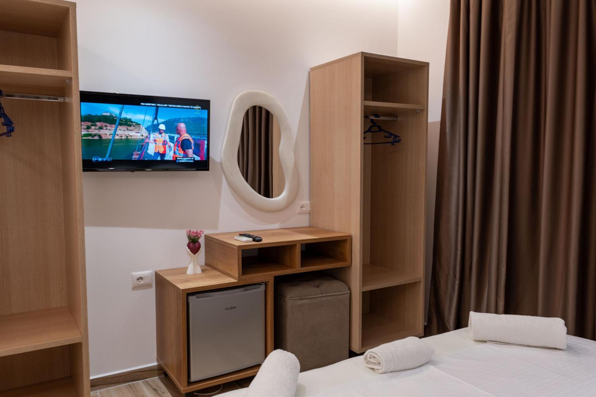 Rest Hour Hotel Ксаміл Екстер'єр фото